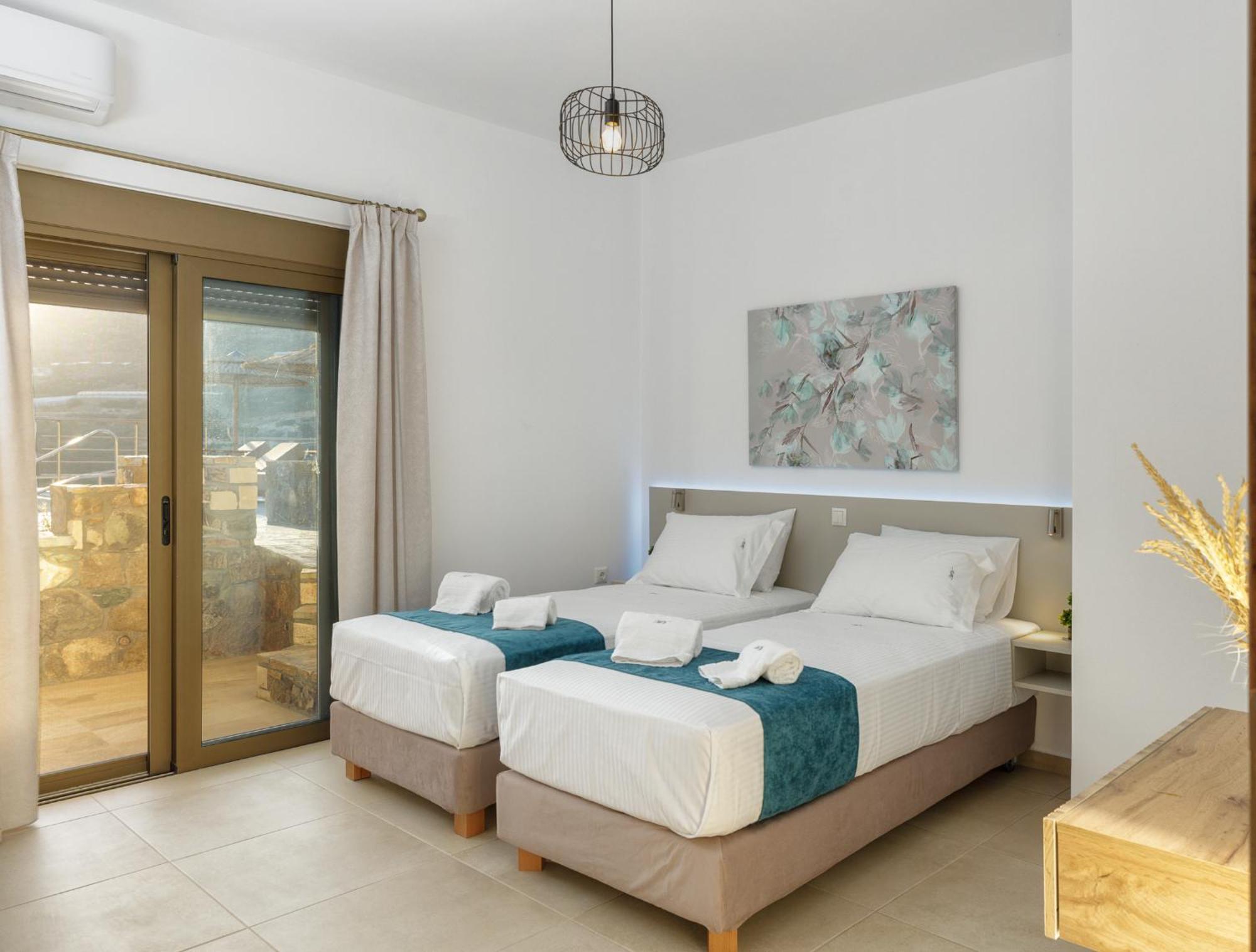Mediterranean View Villa Макригиалос Экстерьер фото